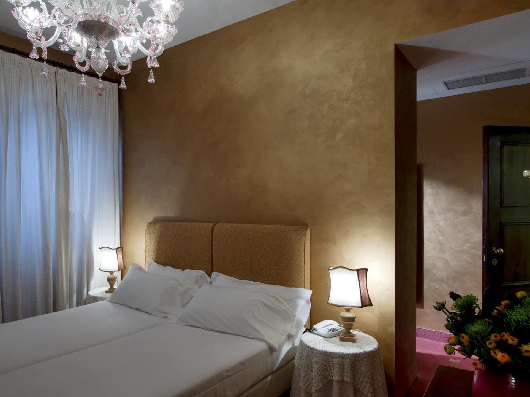 Hotel Columbia Ρώμη Εξωτερικό φωτογραφία